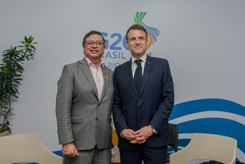 Gustavo Petro y Emmanuel Macron - crédito Andrea Puentes/Presidencia