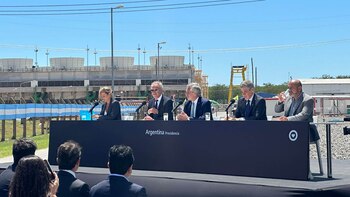 El presidente Alberto Fernández junto