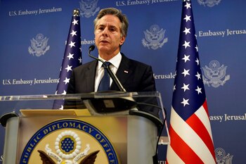 Blinken condenó el bombardeo de