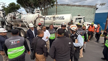 Bomberos de CDMX atienden supuesta fuga de combustible en Iztacalco