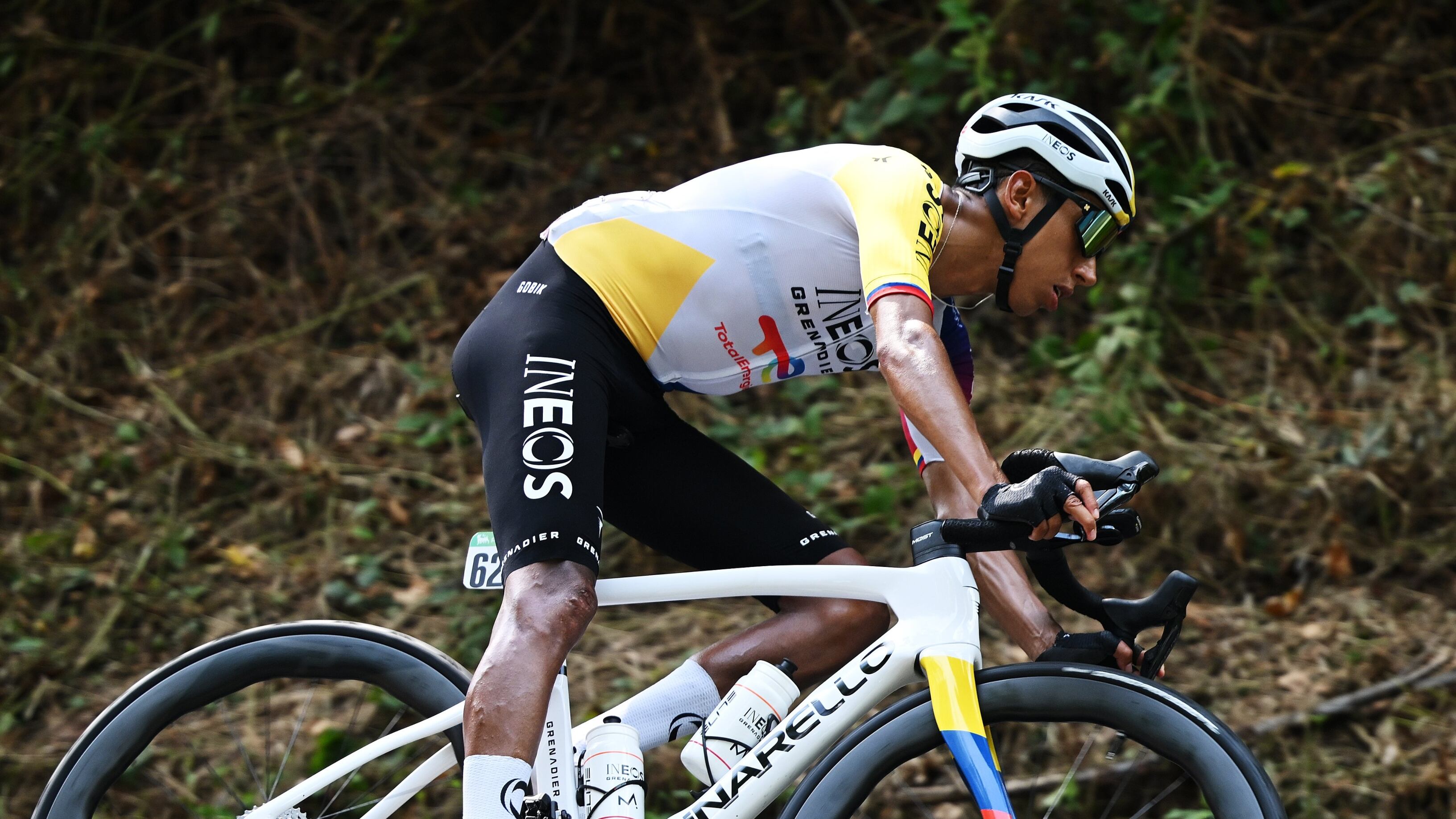 Egan Bernal mantiene la diferencia con los favoritos, pese a la caída en puesto durante las dos últimas jornadas - crédito Ineos Grenadiers