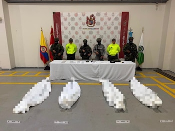 La operación en Anorí, Antioquia, dejó dos integrantes del Clan del Golfo abatidos y la incautación de seis fusiles -crédito @COL_EJERCITO