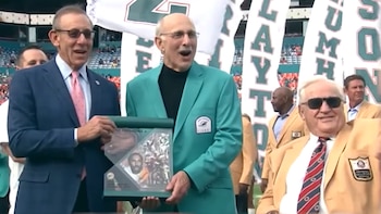 El histórico ex jugador de Miami Dolphins, Manny Fernandez, murió a los 79 años