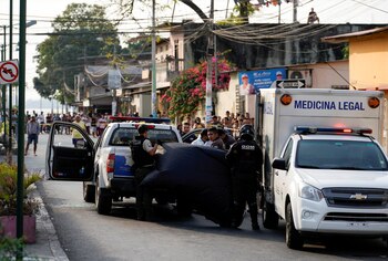 Según datos oficiales, 30 delincuentes han sido abatidos por policías. (REUTERS/Santiago Arcos/File Photo)