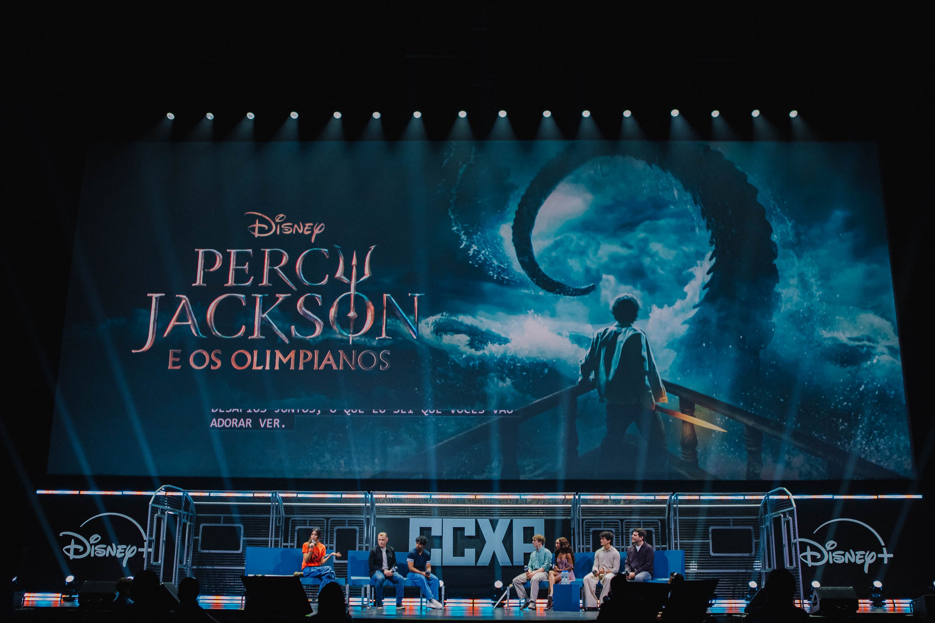 El elenco de Percy Jackson en CCXP 2025