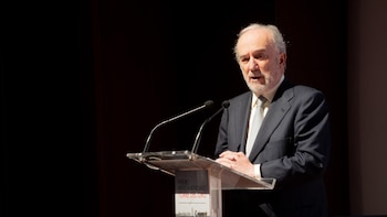 La RAE hace propios los desafíos de adaptar la IA al español