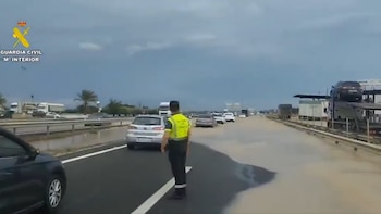 Murcia activa alertas por lluvias e inundaciones mientras la A-30 queda anegada hacia Cartagena