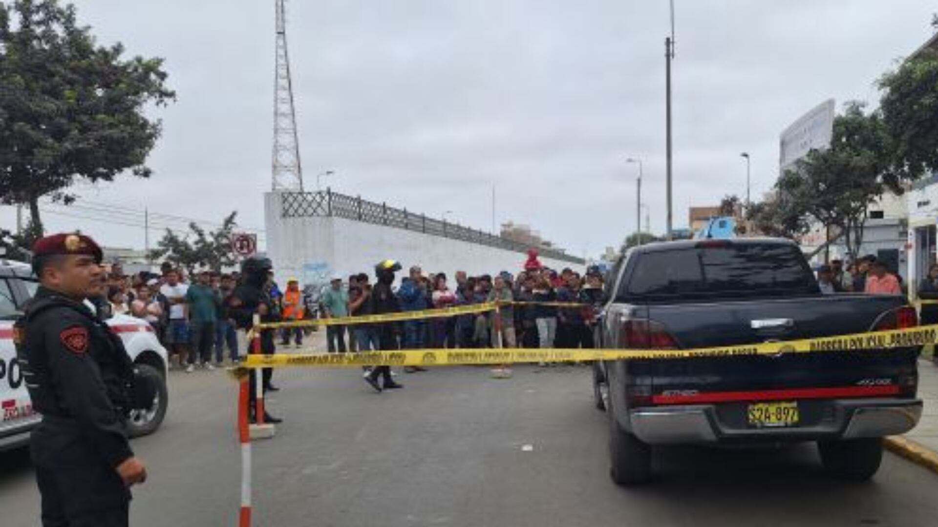 Sicario asesina a presunto miembro de “Los Pulpos” en pleno centro histórico de Trujillo| Andina
