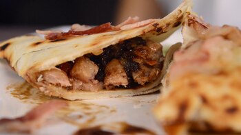 Hacer quesadillas con queso más