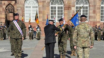 El general español Aroldo Lázaro,
