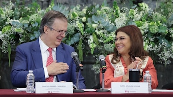 Marcelo Ebrard y Clara Brugada