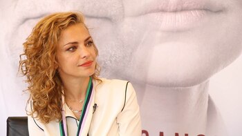 La actriz Dolores Fonzi es