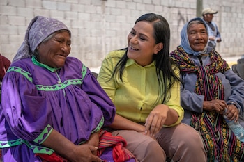 La dirigente de Morena Ariadna Montiel rechazó los señalamientos en su contra que hizo la panista Maru Campos.
Crédito: X/ @A_MontielR