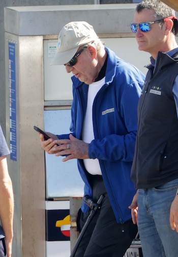 El rey Juan Carlos en las regatas de Sanxenxo con la infanta Elena (Europa Press)