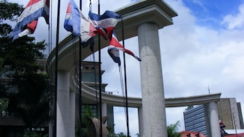 Costa Rica declara terroristas a la Guardia Revolucionaria, Hamás, Hezbolá y a los hutíes de Yemen