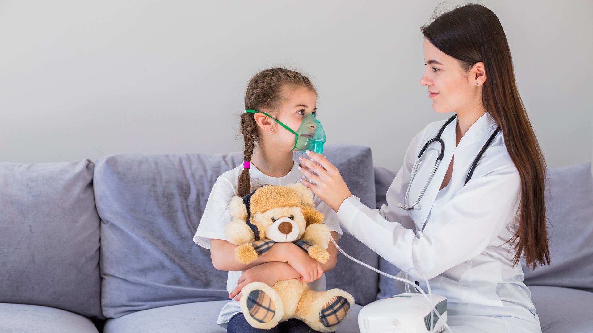 La neumonía puede afectar a personas de cualquier edad, aunque los adultos mayores y los niños pequeños son los más vulnerables (Freepik)