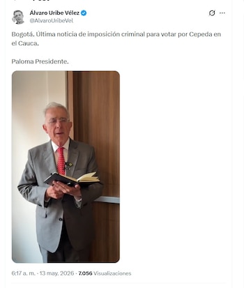 crédito @AlvaroUribeVel/X