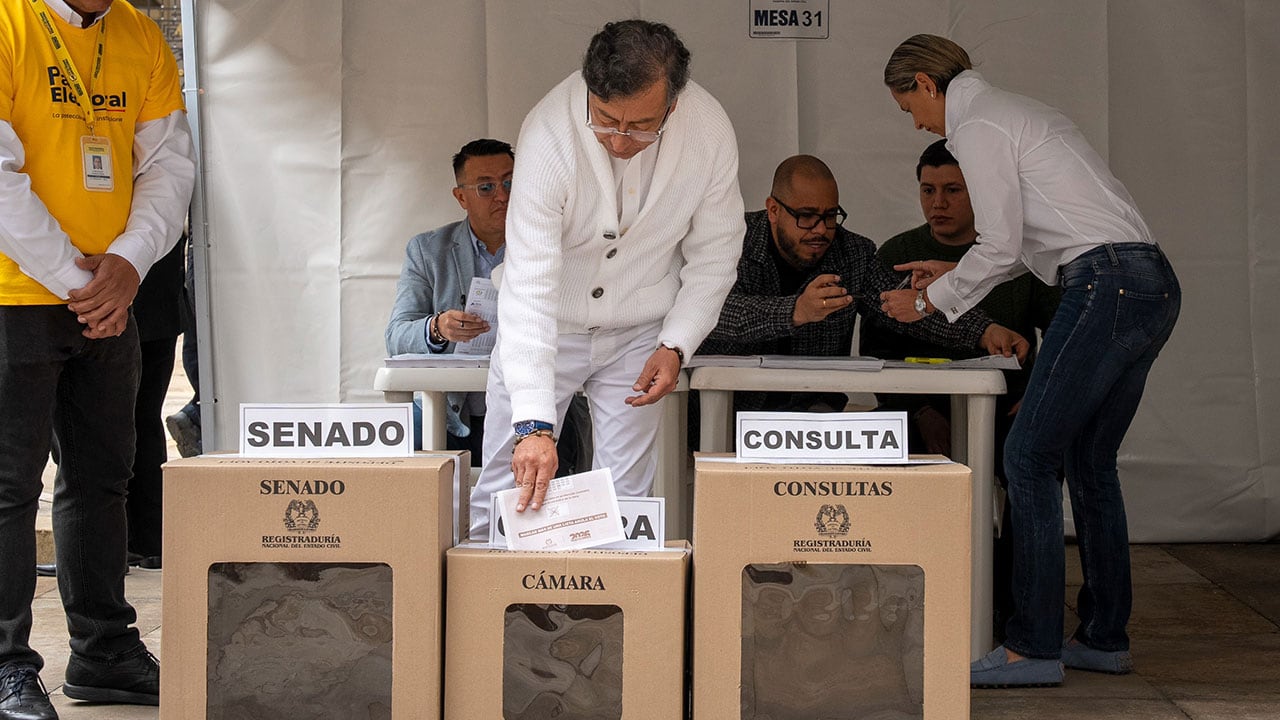 El presidente Gustavo Petro ejerció su derecho al voto el 8 de marzo de 2026 - crédito César Carrión/Presidencia
