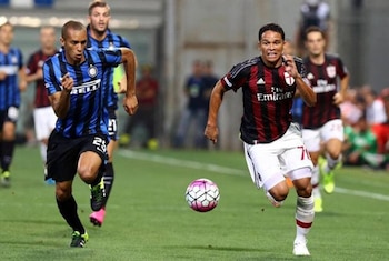 Desde la salida de Bacca, el Milan no ha conseguido un delantero que supere la marca de 15 goles en una temporada de Serie A - crédito EFE