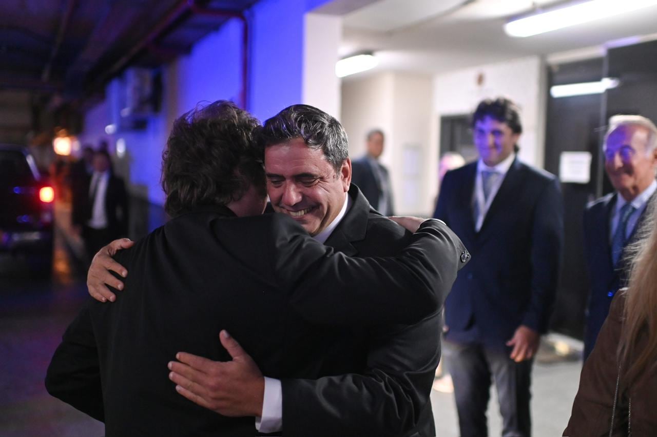 Javier Milei llegando a Tucumán este jueves