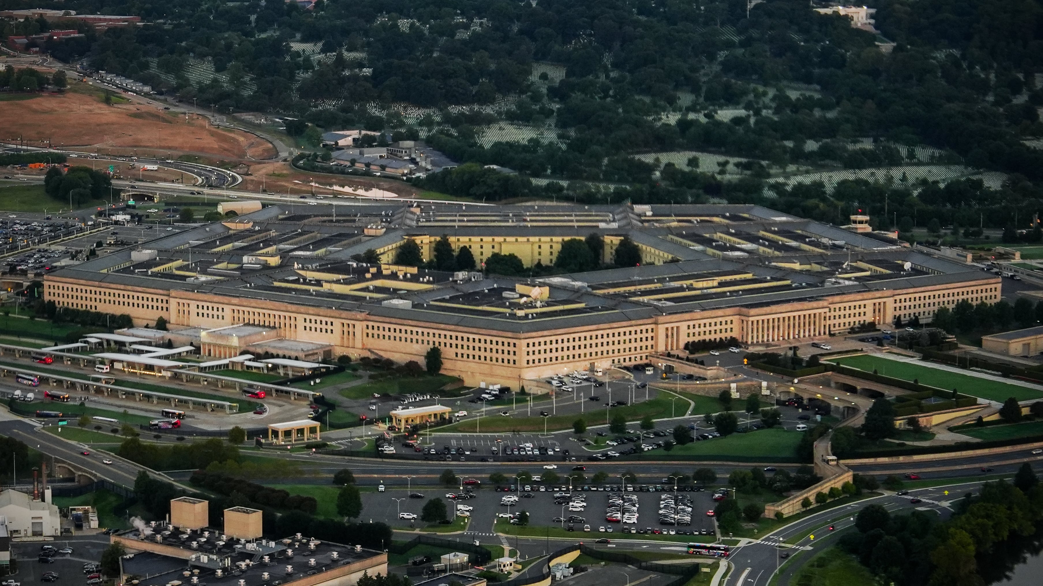 El Pentágono investiga como un posible ciberataque la falla de heladeras en bases militares de Estados Unidos