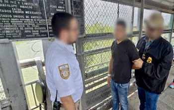 mexicano acusado de prostitución