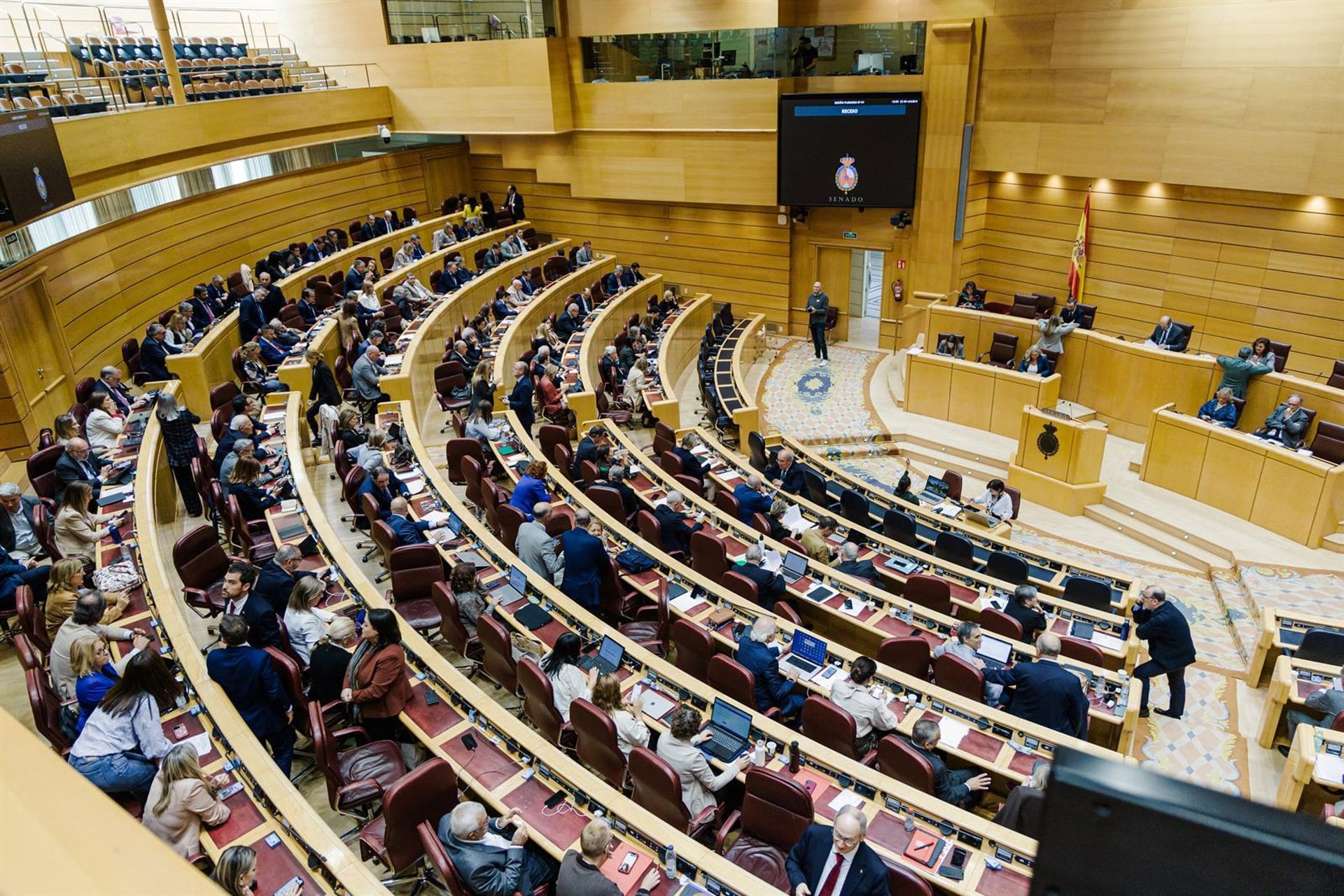 Pugna por el Senado español: alianzas clave para el 155 y el TC