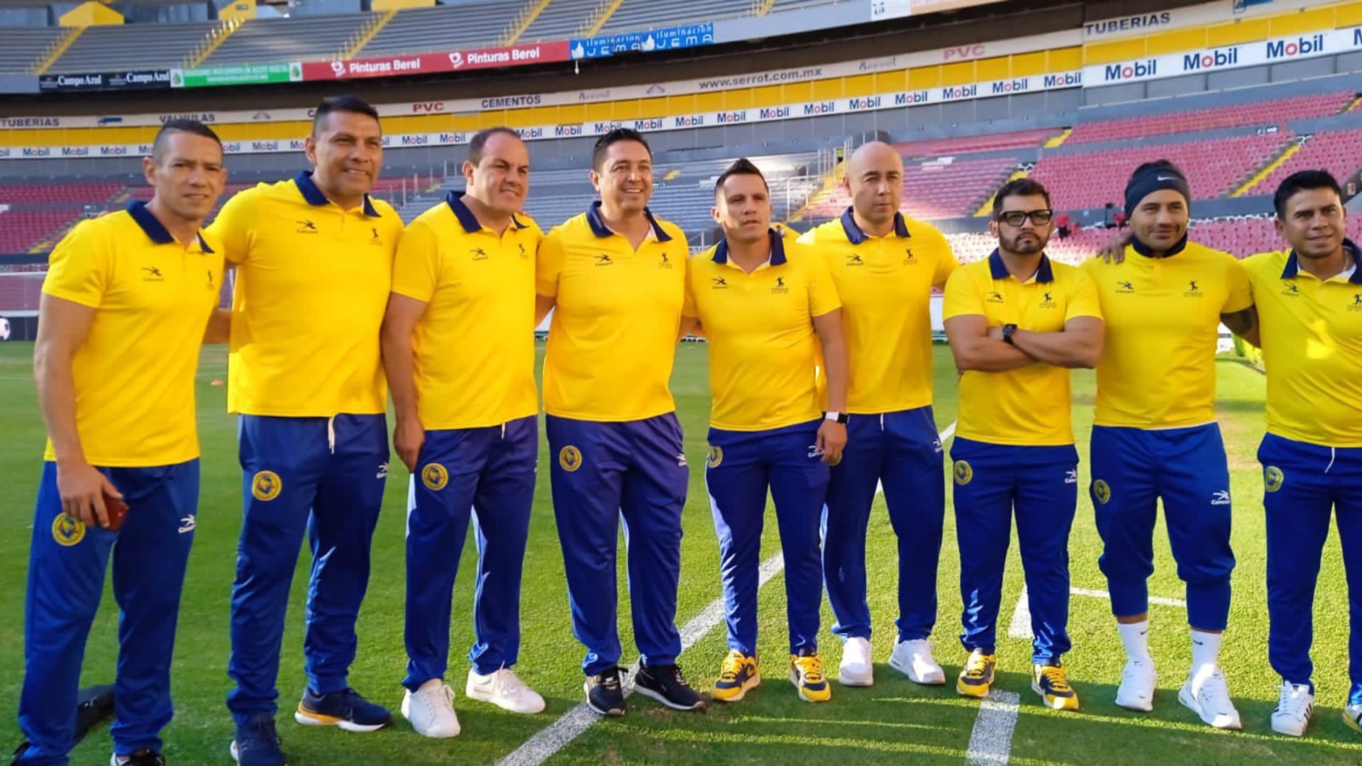 Cada club integrará una lista de 18 jugadores retirados que la organización anunciará de forma paulatina. (X/@cuauhtemocb10)