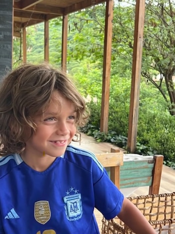 Flor Peña le dedicó un emotivo mensaje a su hijo Felipe por sus 9 años: “Te amamos para siempre”