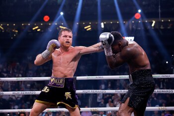 Canelo vs Charlo