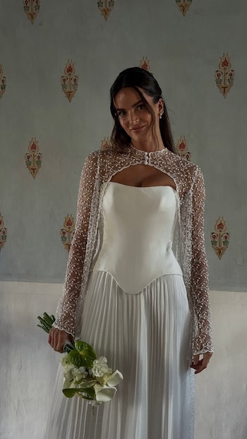 La influencer mostró un vestido de tres piezas y contó que se sintió “comodísima toda la noche”. IG
