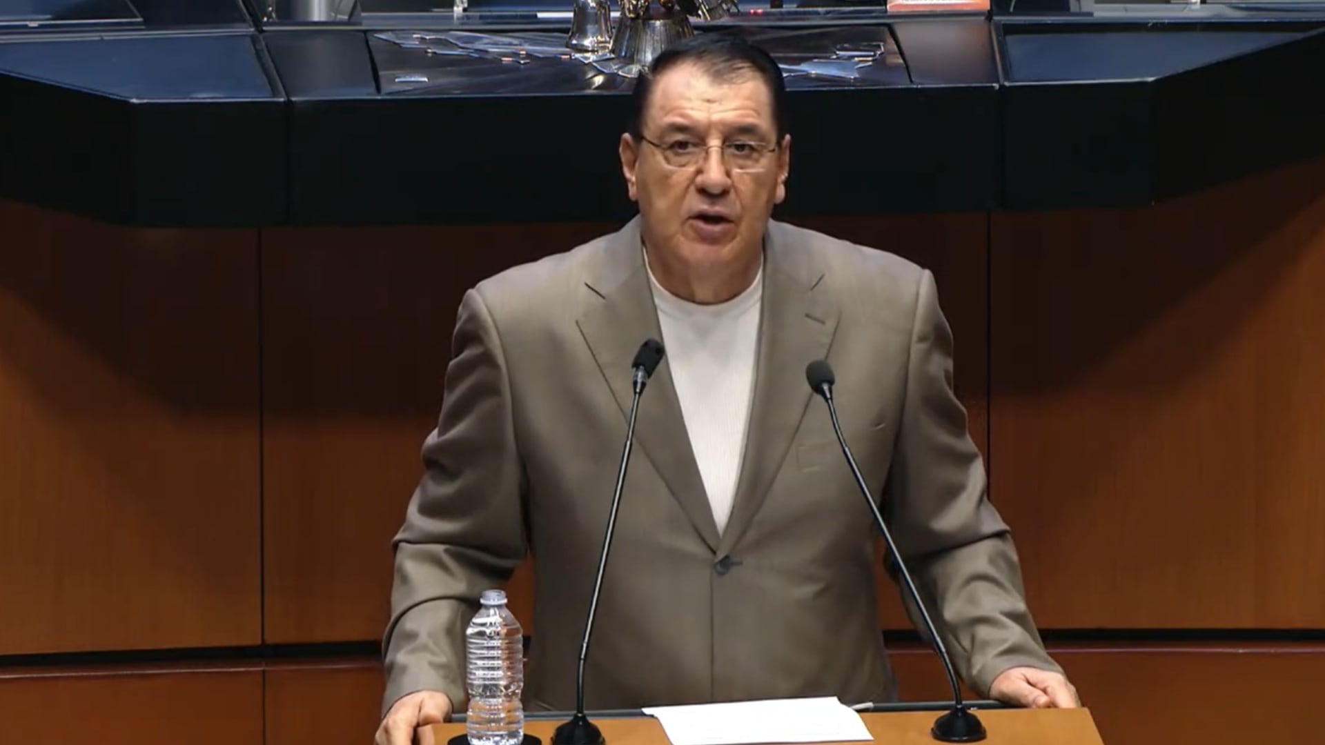 Senador propone crear canal, radio y periódico que promueva cultura de la 4T: “Se debe cimentar en la más amplia cobertura” - Infobae