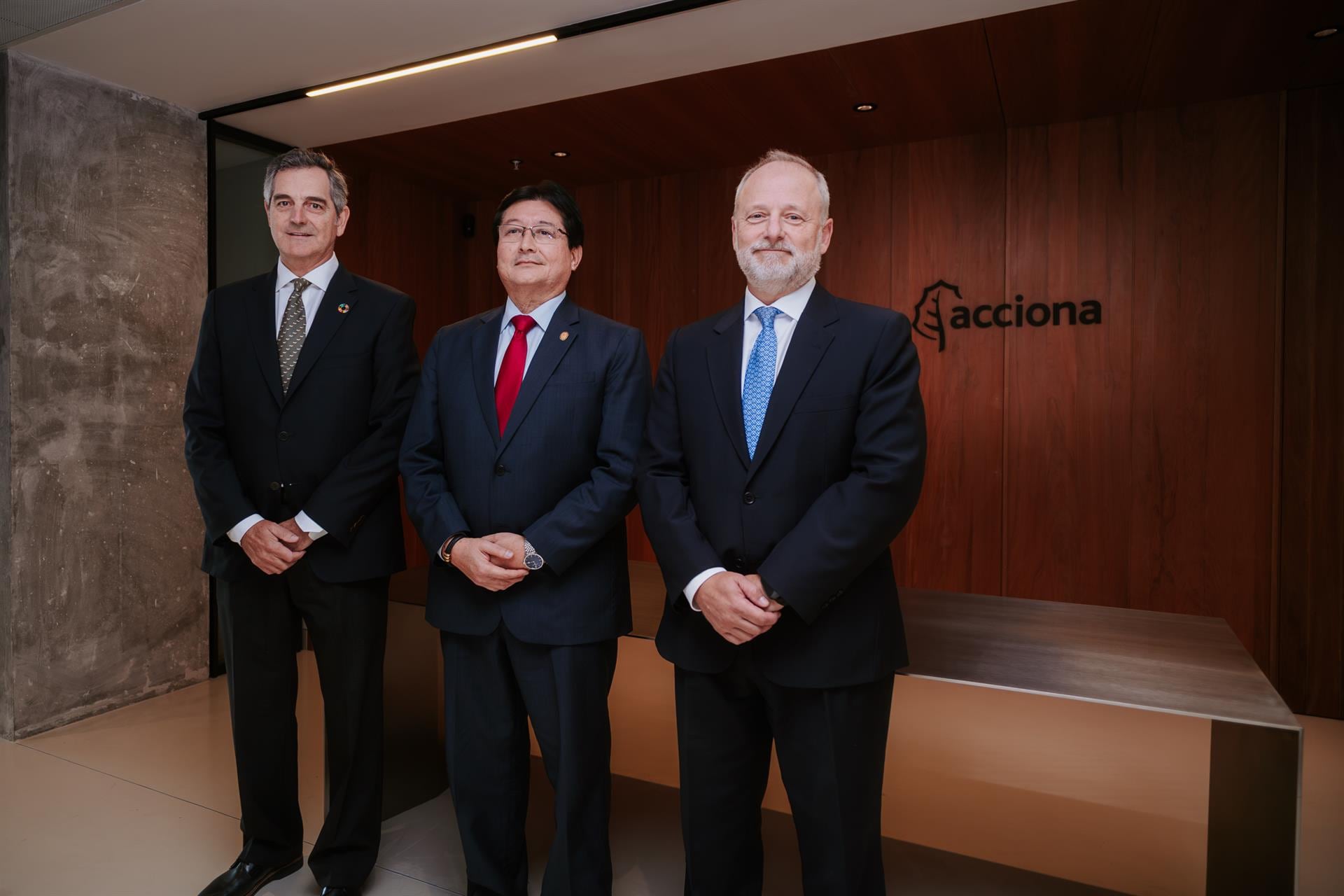 Acciona inaugura un centro de control con IA integrada para supervisar en tiempo real sus actividades en Perú