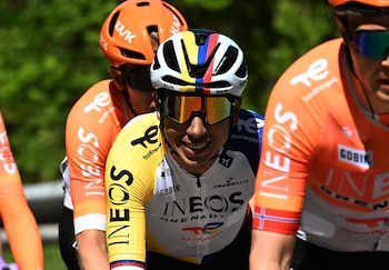 Egan Bernal se volvió a destacar en el Tour de los Alpes: logró podio en la etapa 3 y ascendió en la clasificación general Egan Bernal se volvió a destacar en el Tour de los Alpes: logró podio en la etapa 3 y ascendió en la clasificación general