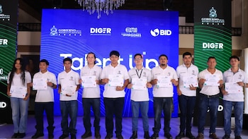 Gobierno de Honduras reporta la entrega de casi 50 mil becas para estudiantes en 2026