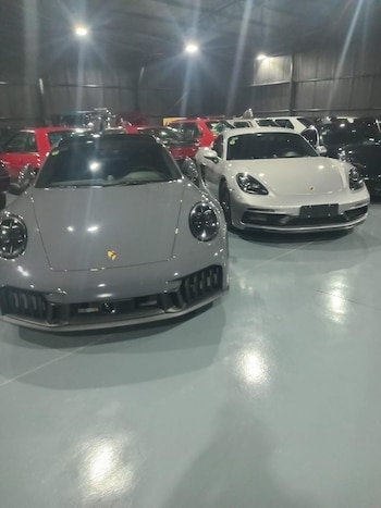 Documentos judiciales enumeran propiedades, autos,