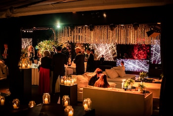 Con más de 200 invitados,