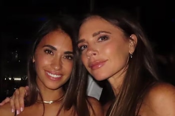 Antonela Roccuzzo y Victoria Beckham