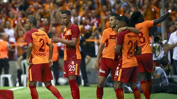 El delantero francés, Bafetimbi Gomis,