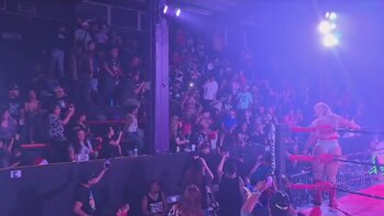 El momento ocurrió en cuestión de segundos, pero ella no se quedaría de brazos cruzados.