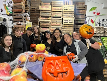 Con cuatro encargadas y 30