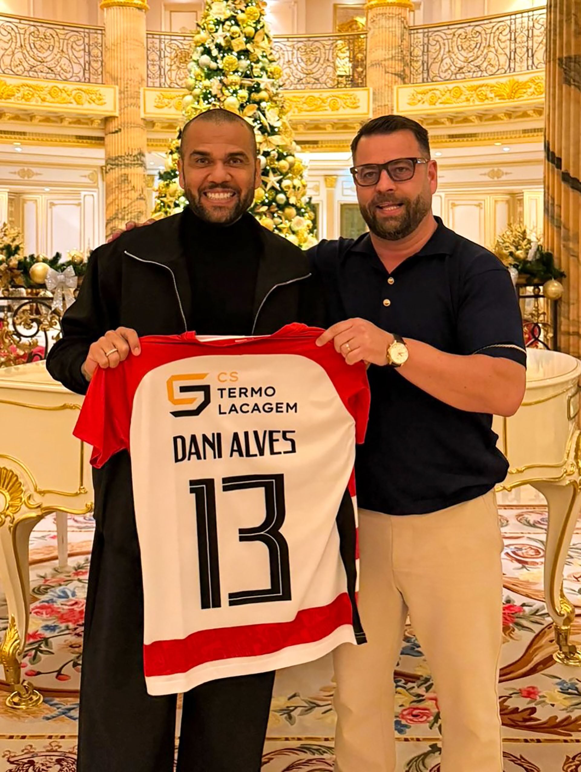 Dani Alves es uno de los inversores que aterrizó el club de Portugal