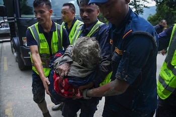 Las impactantes fotos del GLOF en Nepal y el Tíbet