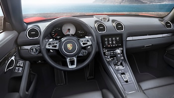 Se accidentó con su Porsche