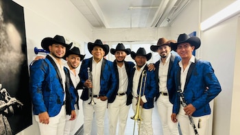 La Banda Filarmónica El Güegüense convierte a España en una fiesta nicaragüense cada fin de semana