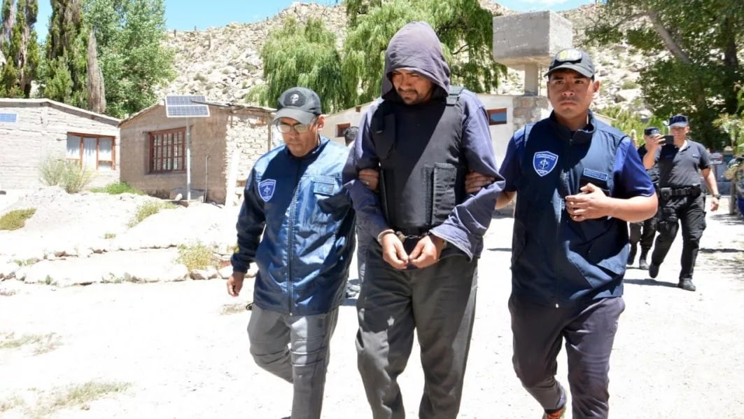 Daniel Orlando Serapio fue capturado tras más de diez días prófugo por el femicidio de Natalia Cruz en Salta