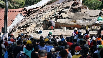 Las víctimas mortales por el terremoto de 7,4 registrado en Colombia superan las 200