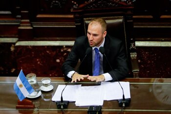 En la imagen, el ministro