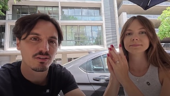 Youtubers extranjeros enfrentan críticas por