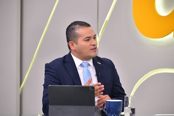 La SRS facilitó el acceso a más de 19,000 productos regulados durante su primer año desde la modernización institucional en 2024. (Foto cortesía Entrevista AM)